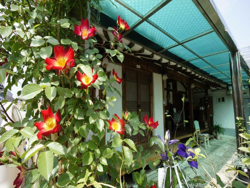 1928 Suimmaru Hanok Guesthouse Jeonju Eksteriør billede
